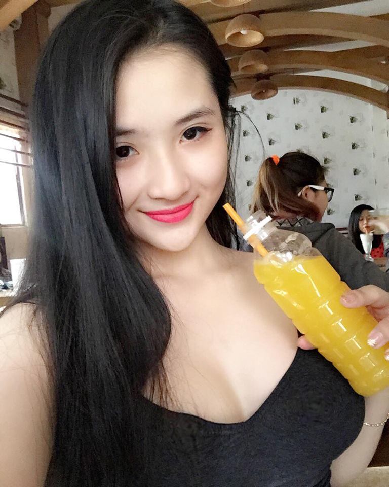 不盖被子打扑克视频